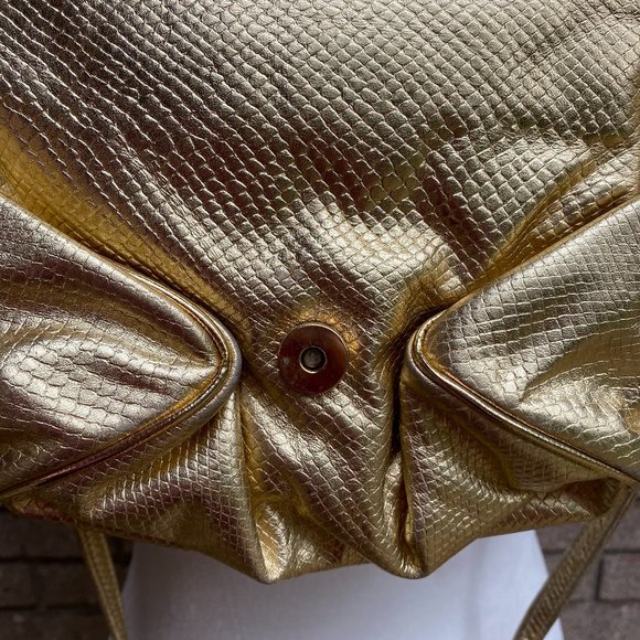 Vintage 80's HALA Gold Metallic Shoulder Bag Purse - Picture 9 of 15